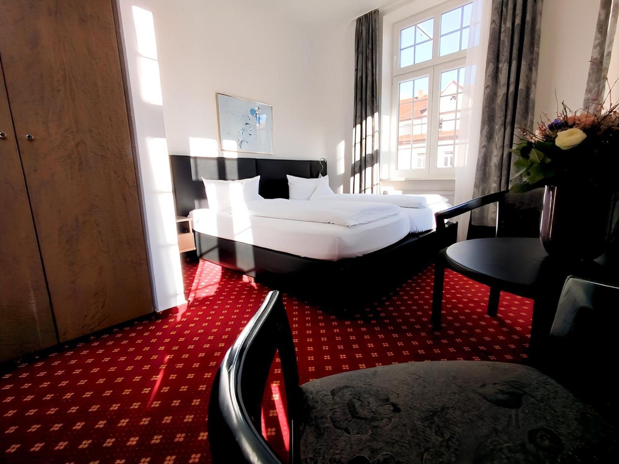 Hotel Schwert 라슈타트 외부 사진