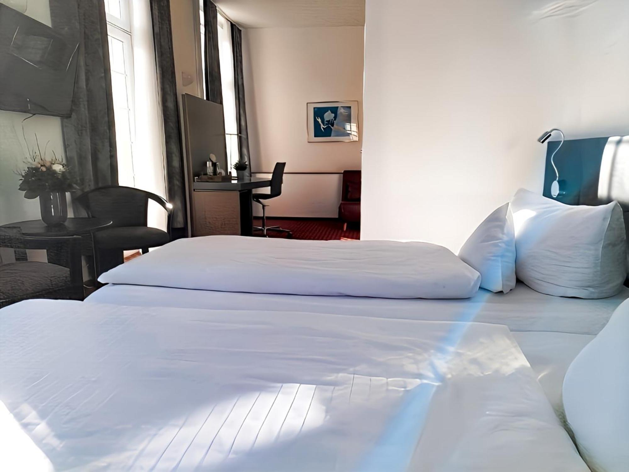 Hotel Schwert 라슈타트 외부 사진